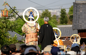 �����������н����������ַ���