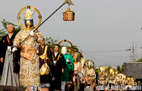 �����������н����������ַ���