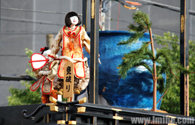 �������н�