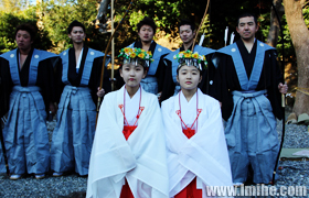 �����а��ֵ���ʸ��