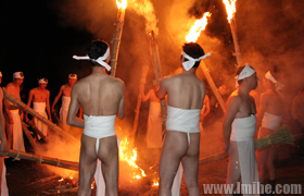 �ձ����ݹ�ҹ���