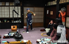 �״������wɽ���ƴ�֮��