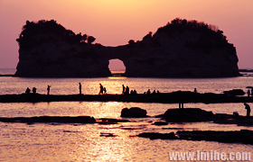 �ձ��͸�ɽԲ�µ�